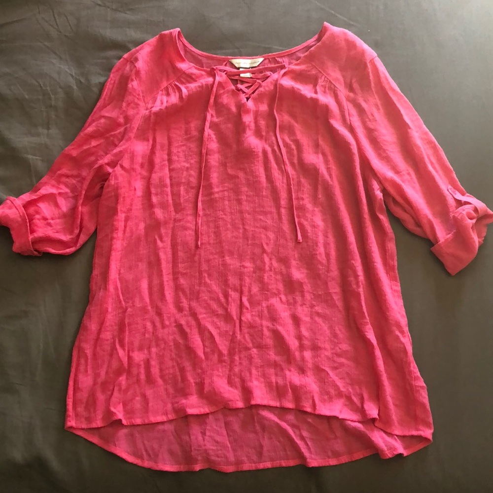 Airy pink blouse with 3/4 length sleeves